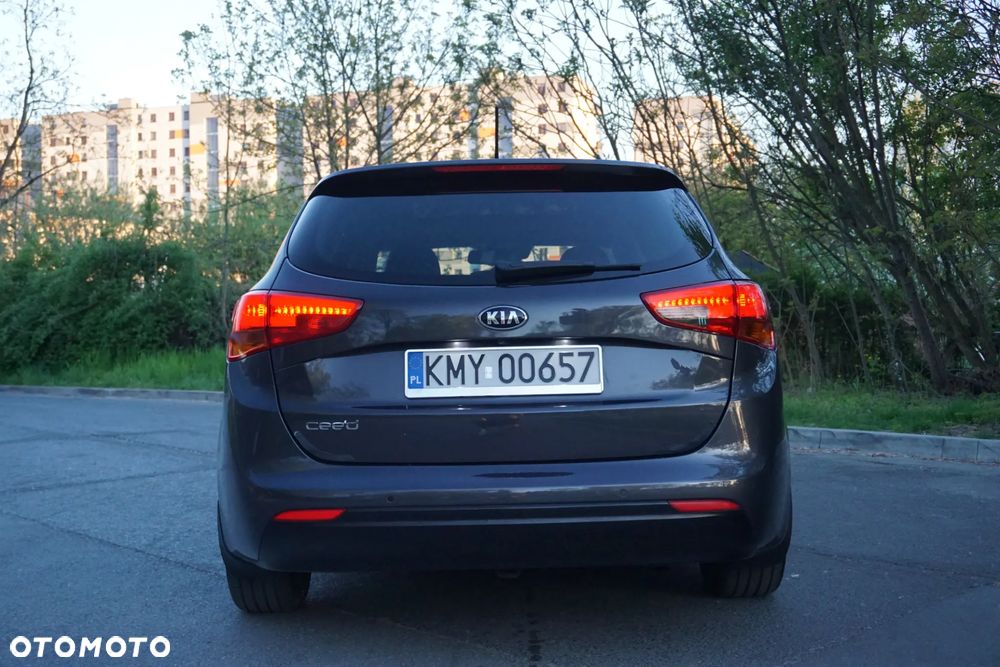 Kia Ceed 1.6 GDI XL DCT - 13