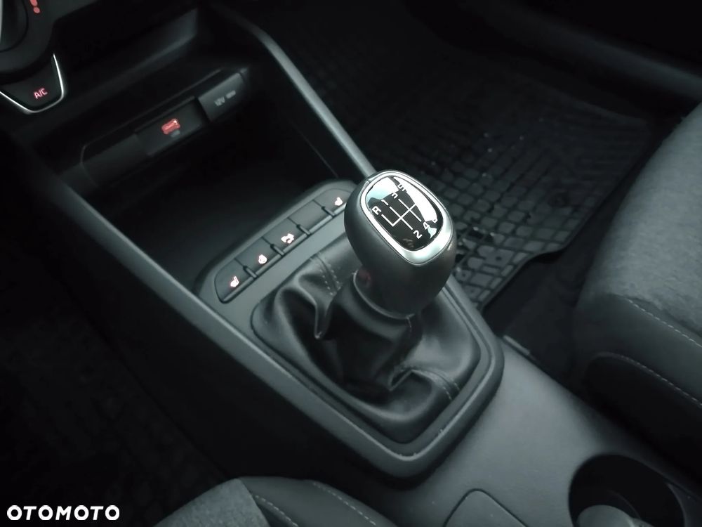 Kia Stonic 1.0 T-GDI M - 14