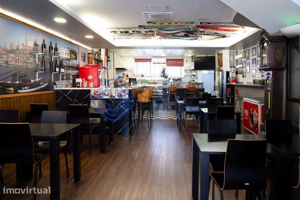 Prédio com apartamento T3 duplex e comércio convertivel em Moradia no - Grande imagem: 4/18