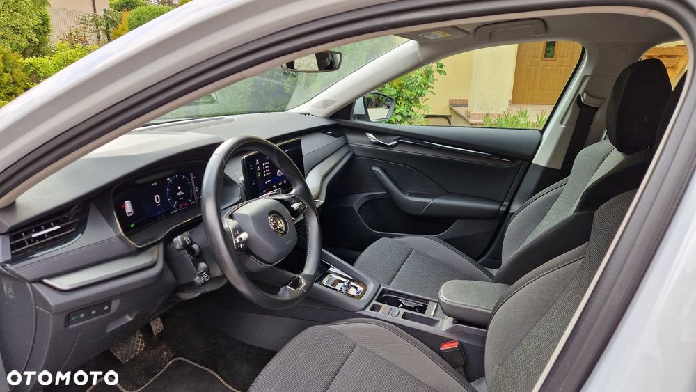 Skoda Octavia 2.0 TDI Ambition DSG - 9