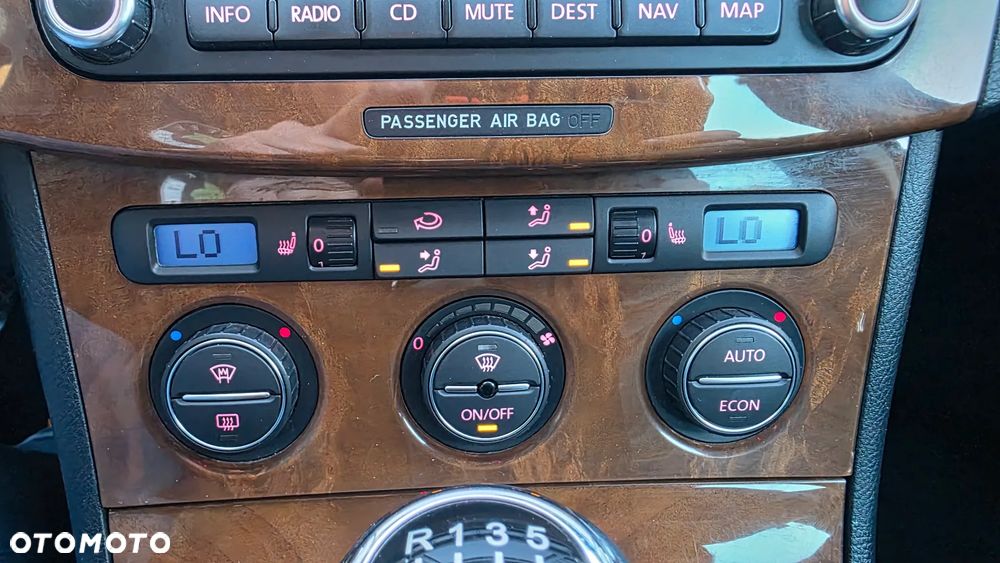 Volkswagen Passat 2.0 FSI Comfortline - 23