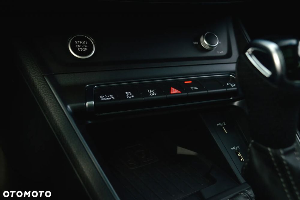 Audi Q3 45 TFSI quattro S tronic S line - 35