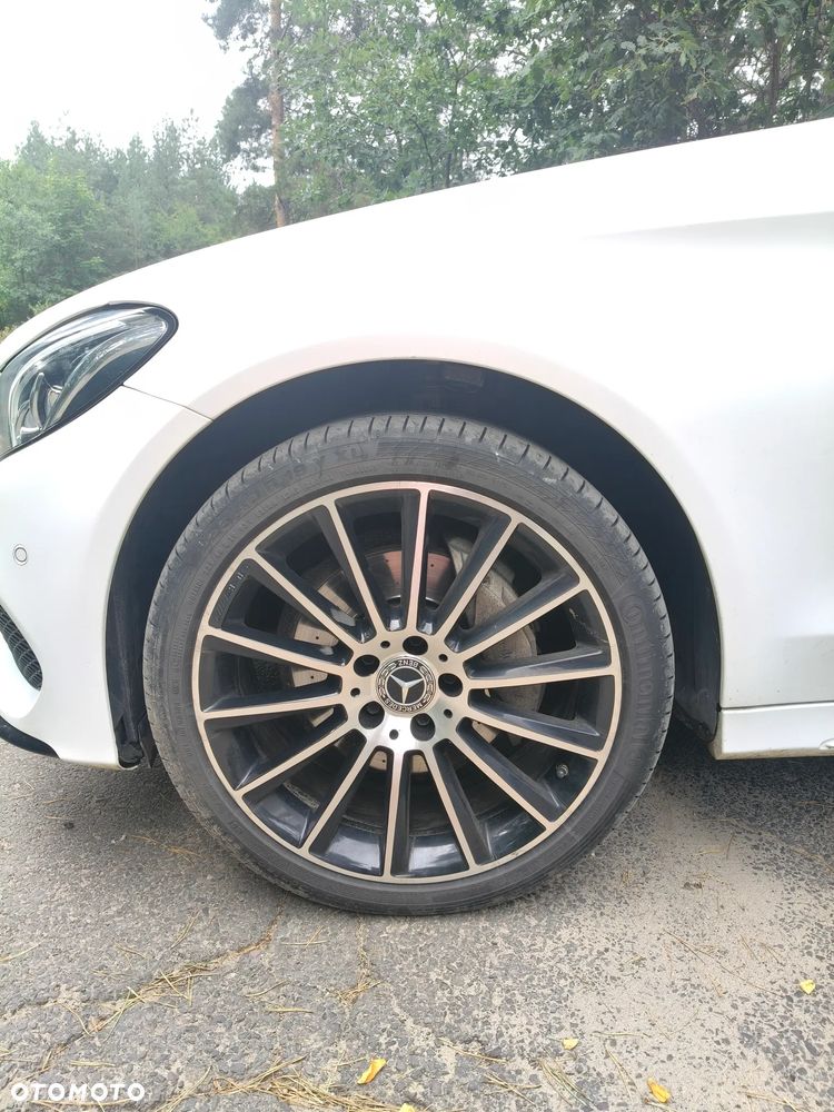 Mercedes-Benz Klasa C 200 4-Matic 9G-TRONIC - 16
