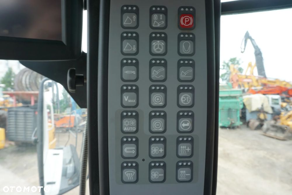 Liebherr L566 XPower - 25