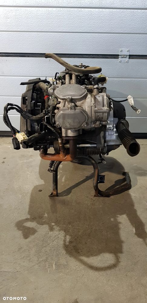 Piaggio Vespa GTS 125 Silnik Kompletny 16478 km - 4