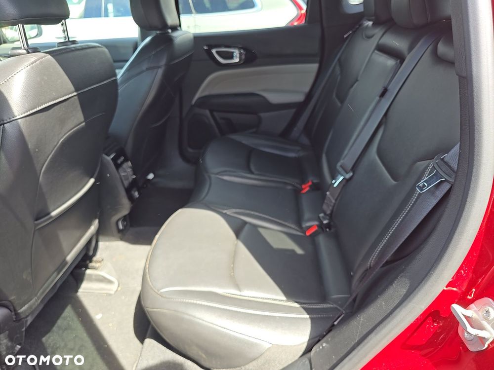 Jeep Compass - 11
