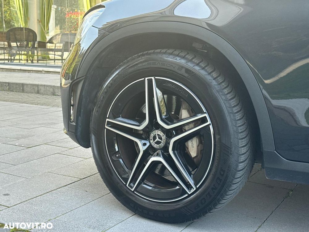 Mercedes-Benz GLC Coupe 220 d 4Matic 9G-TRONIC AMG Line - 36