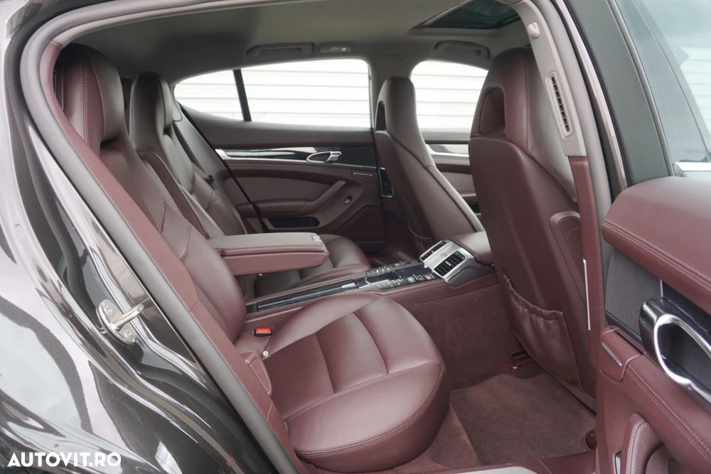 Porsche Panamera - 9