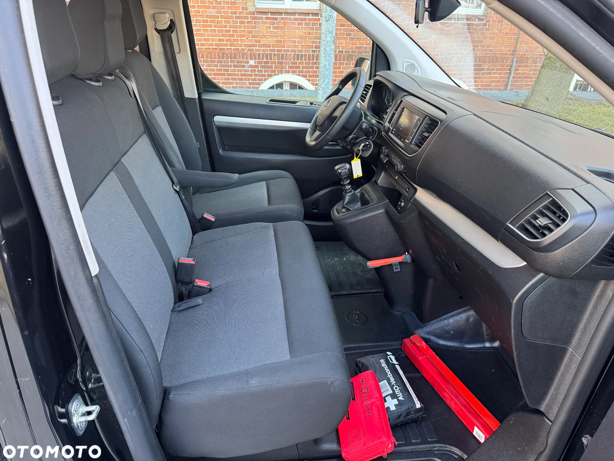 Opel VIVARO - 12