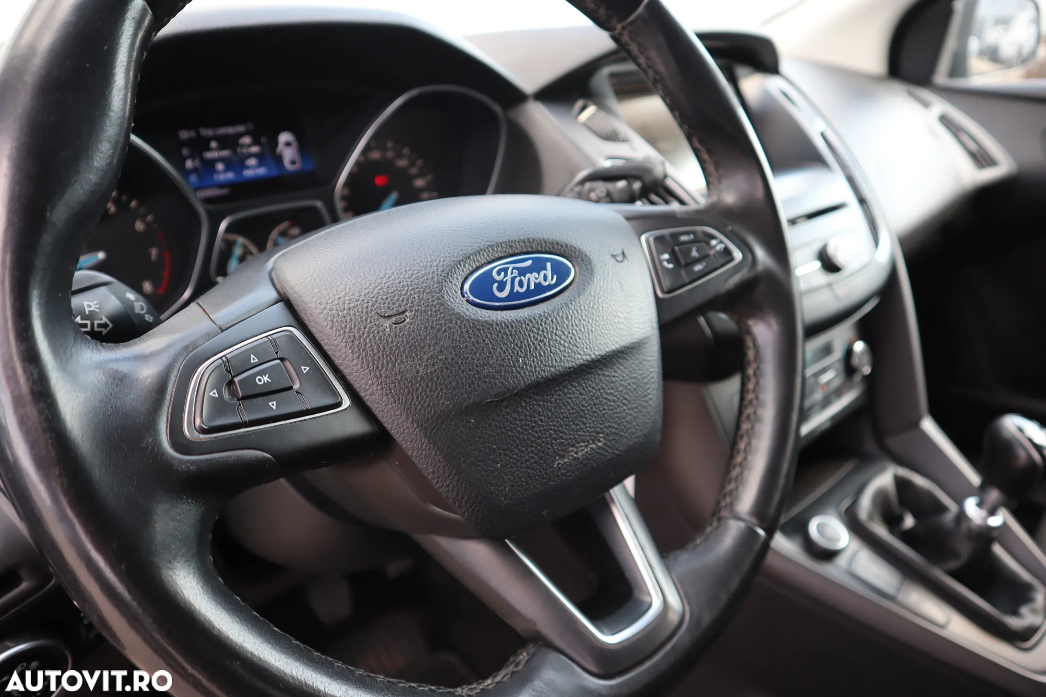 Ford Focus 1.0 EcoBoost Trend - 6