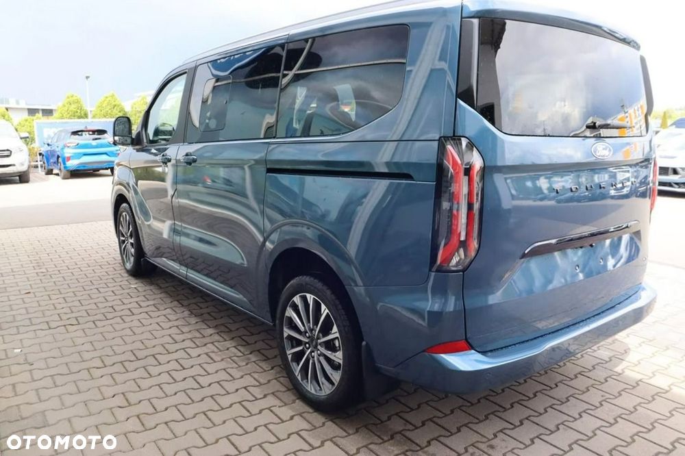 Ford Tourneo Custom - 3