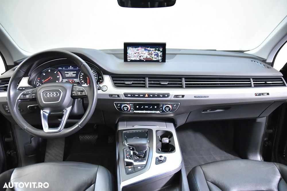 Audi Q7 - 10