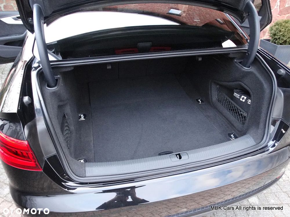 Audi A4 Limousine - 39
