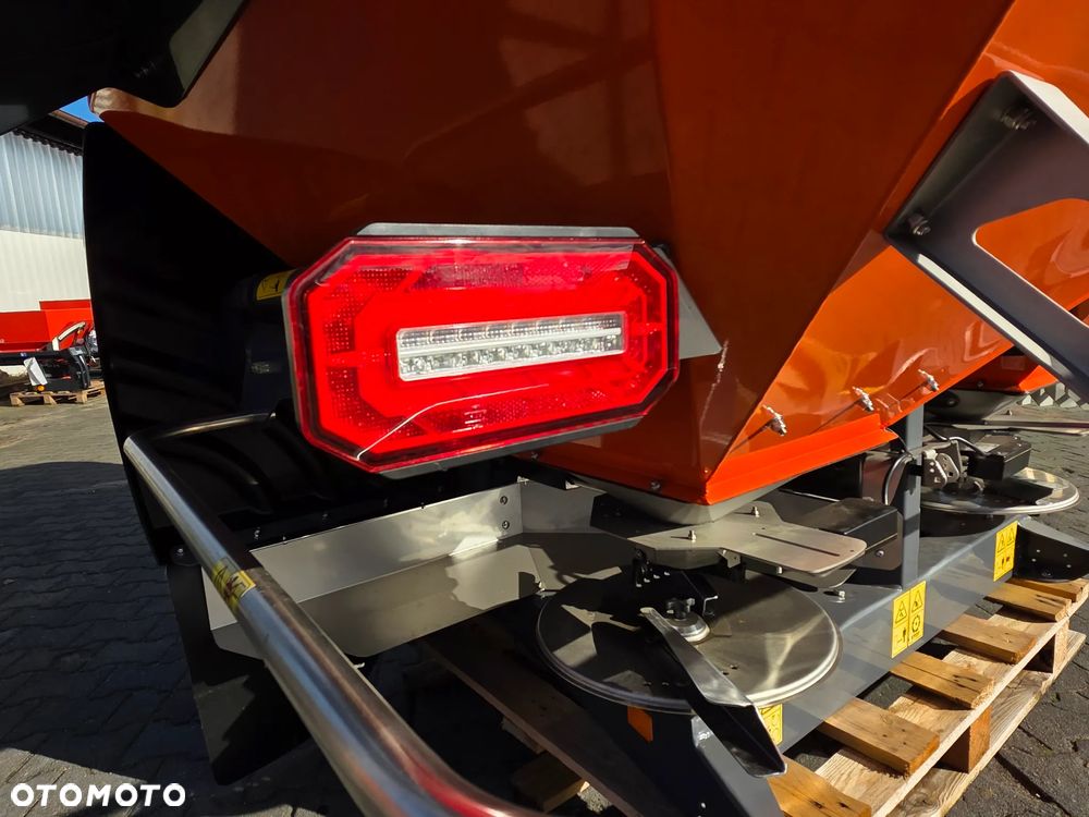 Agrex 3850 FERTI-W ISOBUS PREMIUM - 11