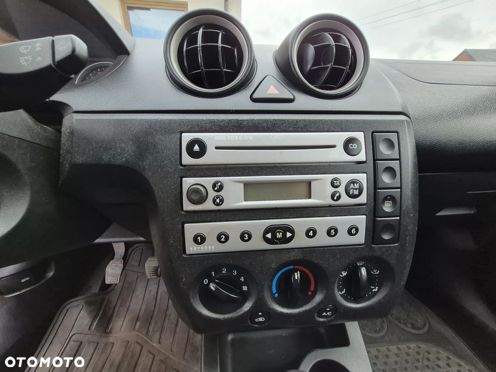 Ford Fiesta 1.25 - 13