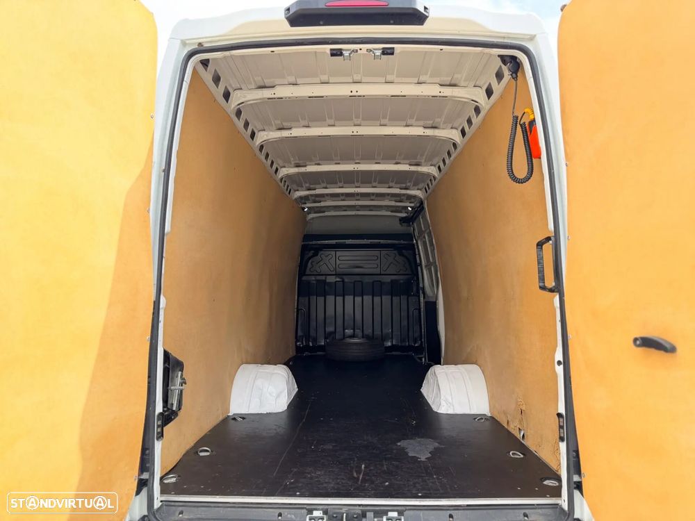 Iveco Daily 3.0 35C18H 3000 CD - 14