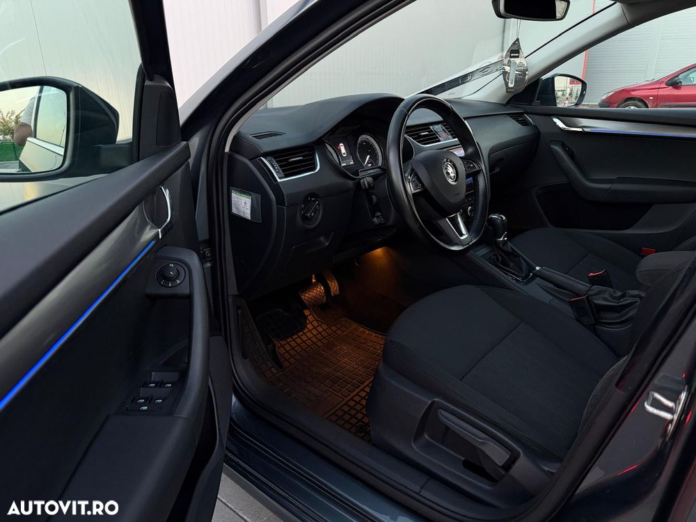 Skoda Octavia - 8