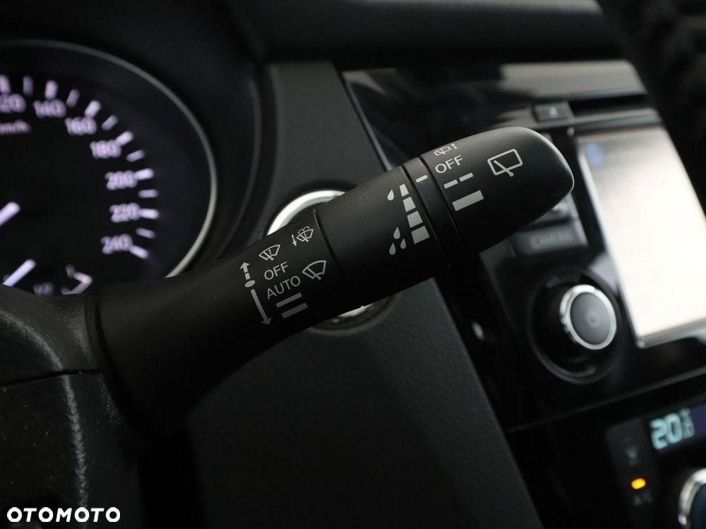 Nissan Qashqai 1.6 DCi N-Connecta - 31