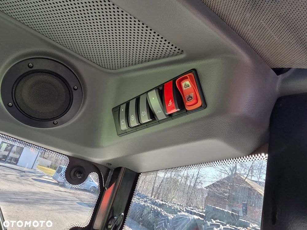 Claas Scorpion 732 Varipower - 18