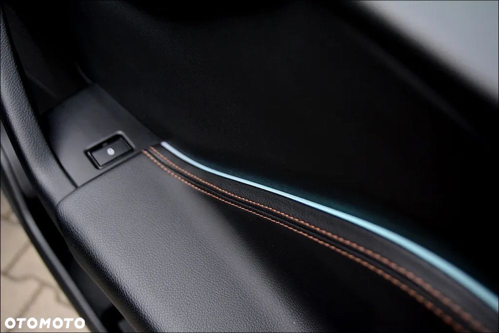 Jaguar F-Pace 2.0 i4D AWD Prestige - 27