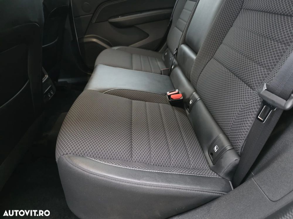 Renault Arkana E-TECH Hybrid 145 E-Tech Engineered - 11