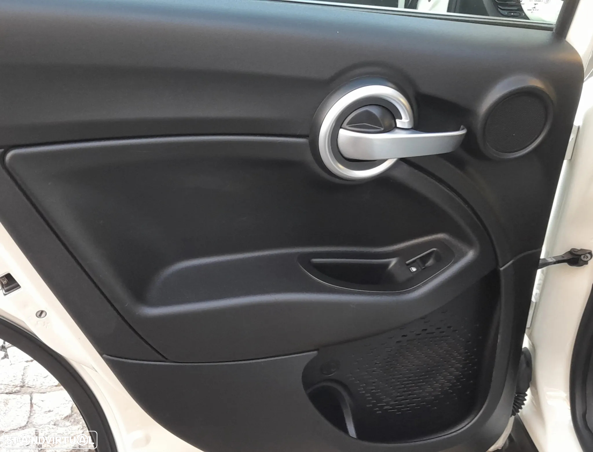Fiat 500X 1.3 MJ Pop Plus J17 S&S - 24