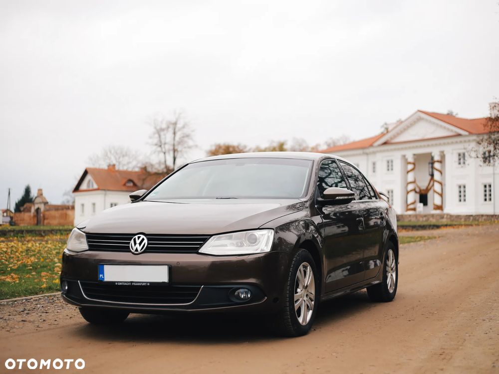 Volkswagen Jetta 2011 photo 3