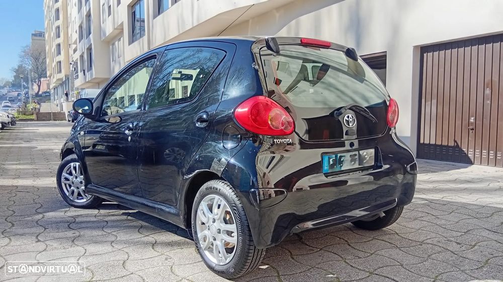 Toyota Aygo 1.0 + AC+VSC - 6