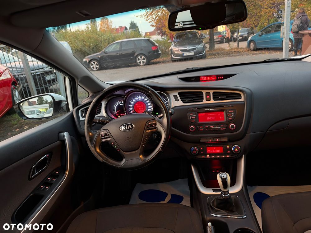 Kia Ceed 1.6 GDI Business Line - 15