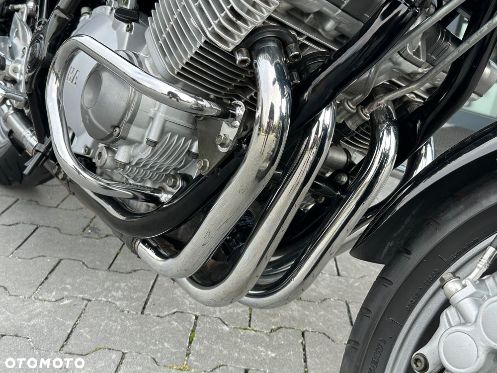Yamaha XJ - 18