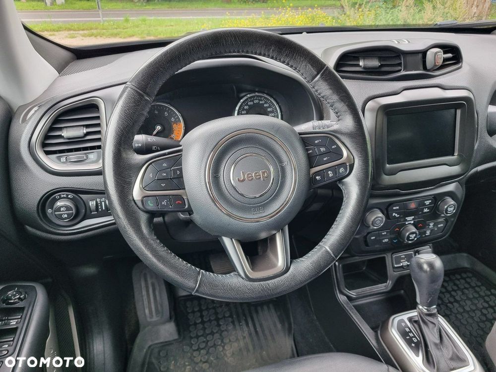 Jeep Renegade - 11