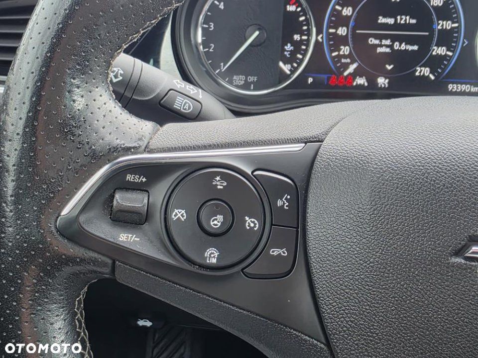 Opel Insignia - 29