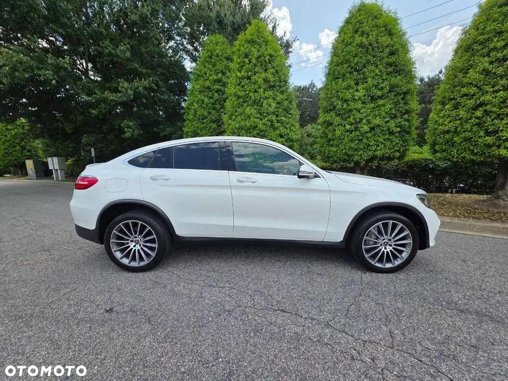 Mercedes-Benz GLC - 4