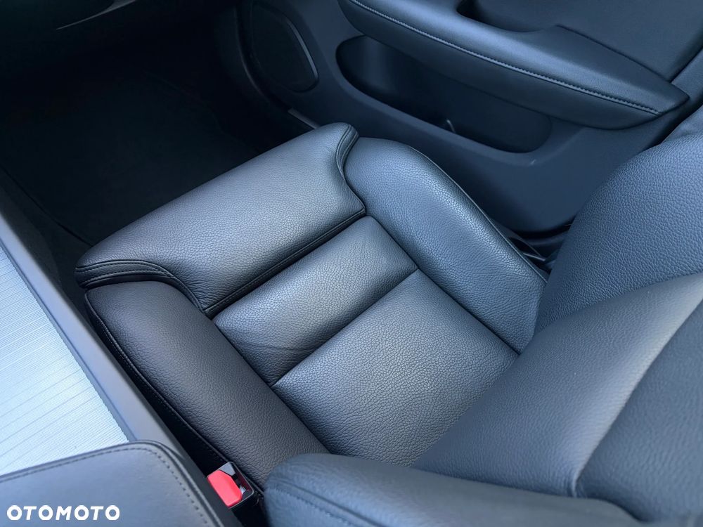 Volvo S60 B4 B Plus Dark - 19