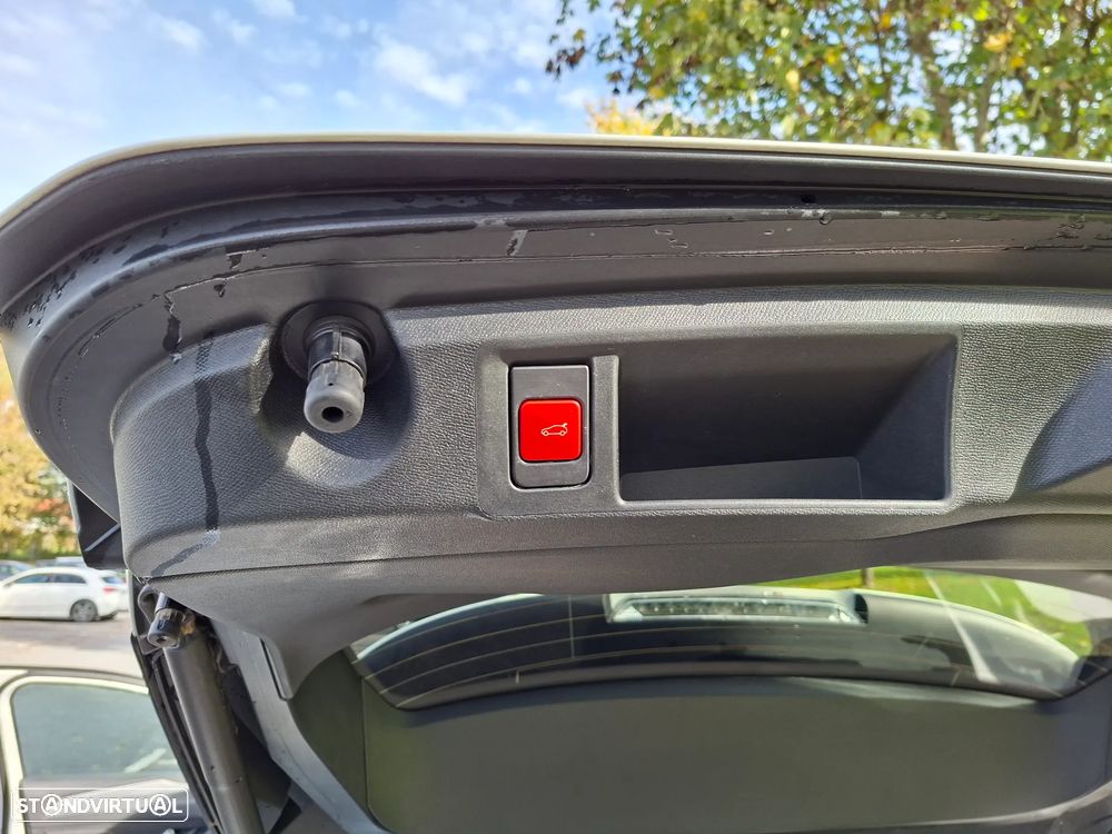 Peugeot 308 SW 1.6 Hybrid GT Pack e-EAT8 - 10