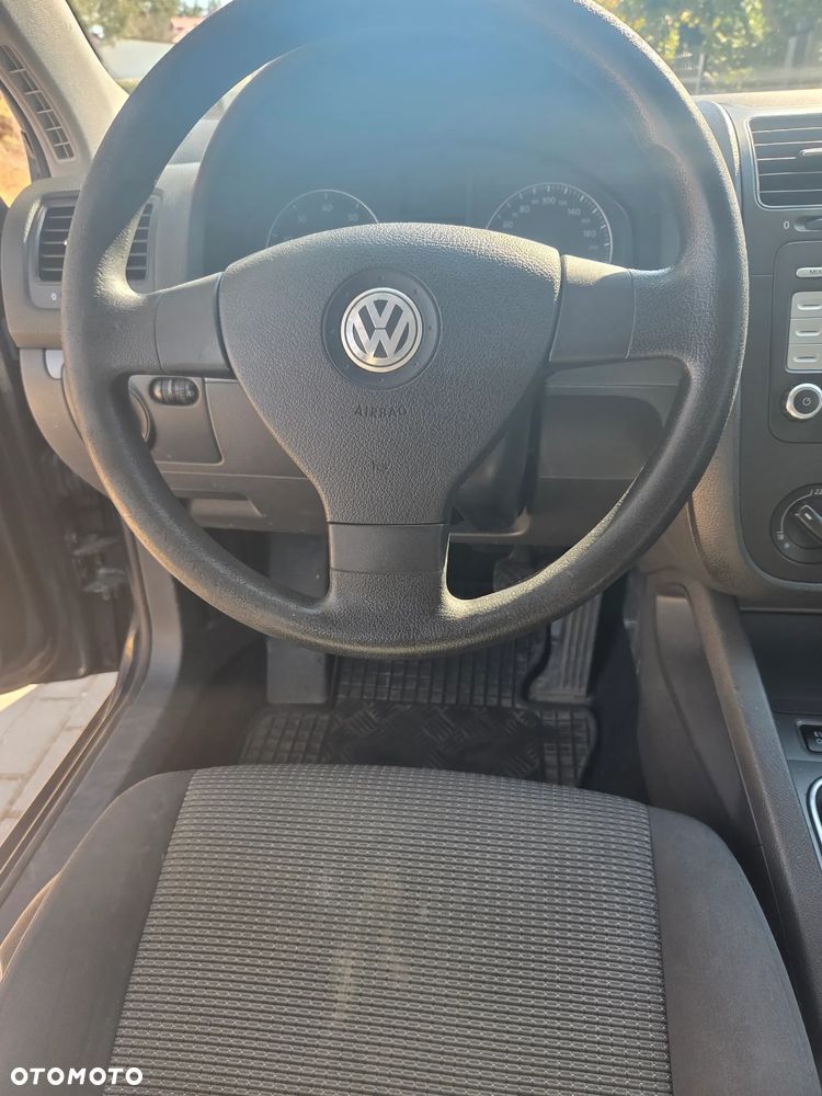 Volkswagen Golf 1.6 Trendline - 24