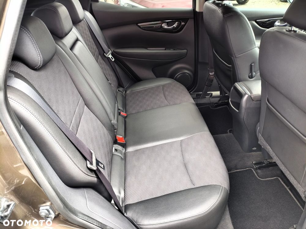 Nissan Qashqai 1.2 DIG-T TEKNA+ - 22