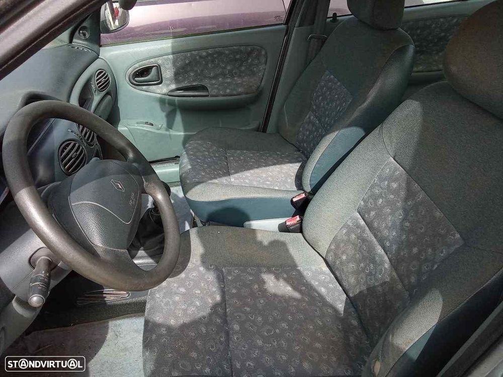 CONJUNTO COMPLETO DE BANCOS RENAULT MEGANE I BERL. BERL. CON PORTÓN BA0 - 1