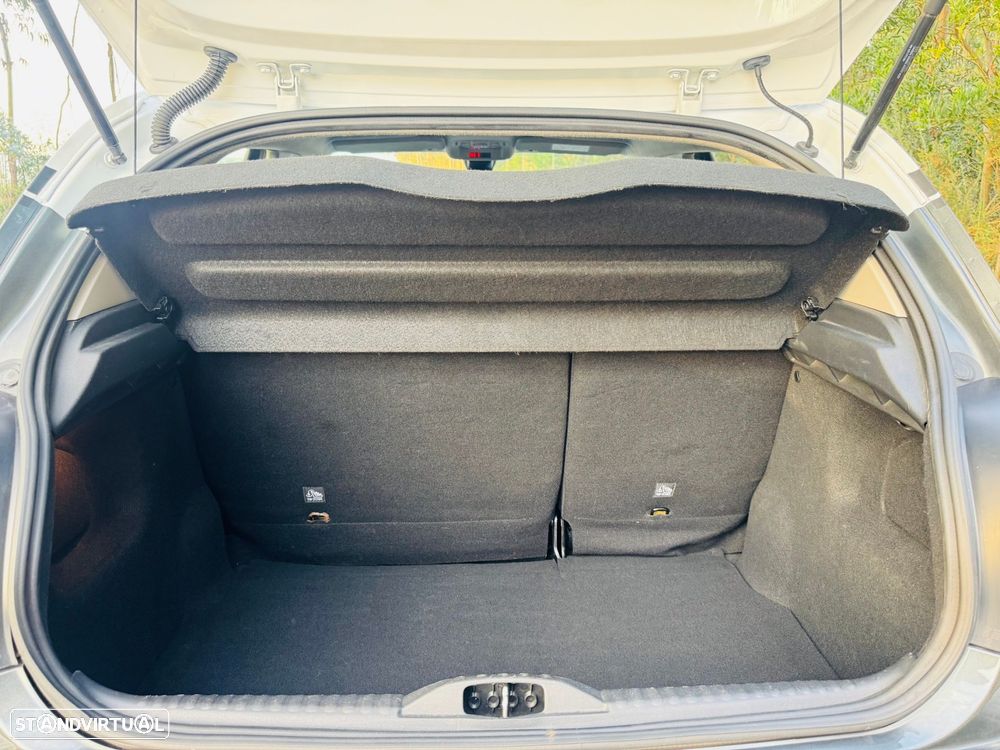 Citroën C3 1.2 PureTech Shine - 44