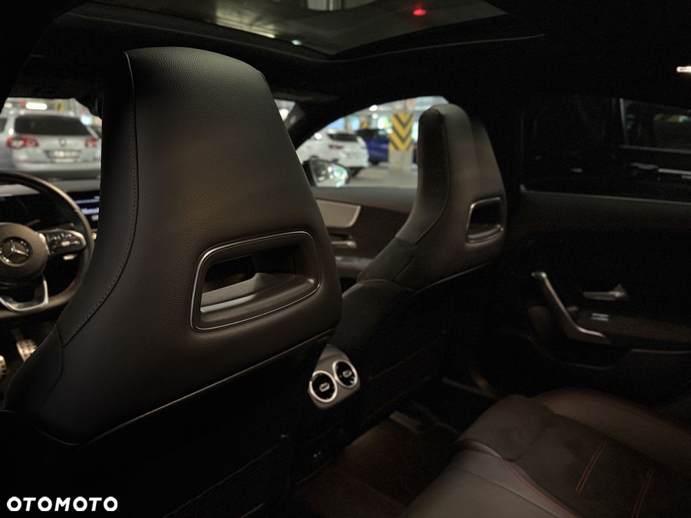 Mercedes-Benz CLA 250 4-Matic AMG Line 7G-DCT - 9