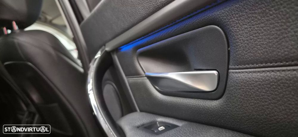 BMW 320 d Sport-Aut. Efficient Dynamics Edition Blue Per Sport Line - 39