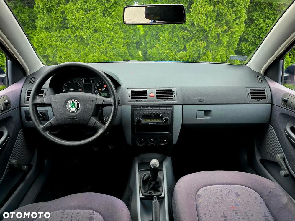 Skoda Fabia 1.4 16V Ambiente - 15