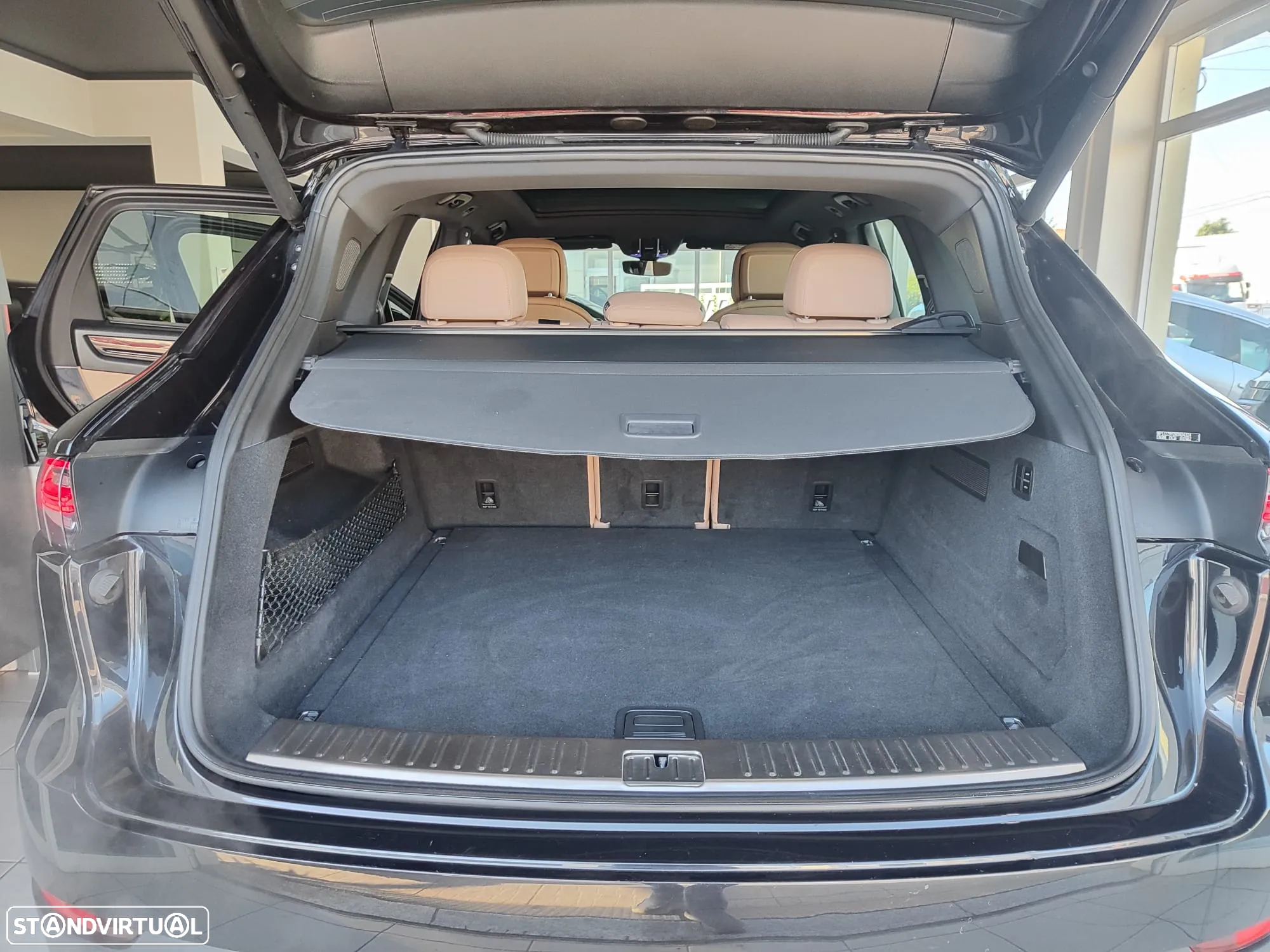 Porsche Cayenne Platinum Edition - 14