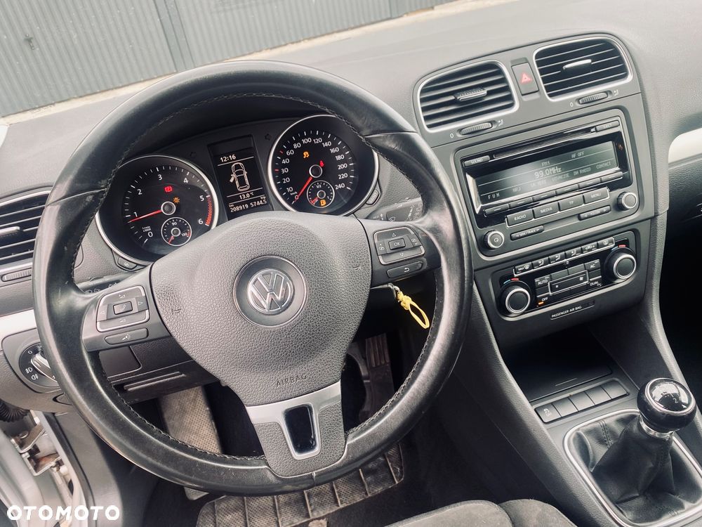 Volkswagen Golf 2.0 TDI DPF Highline - 25