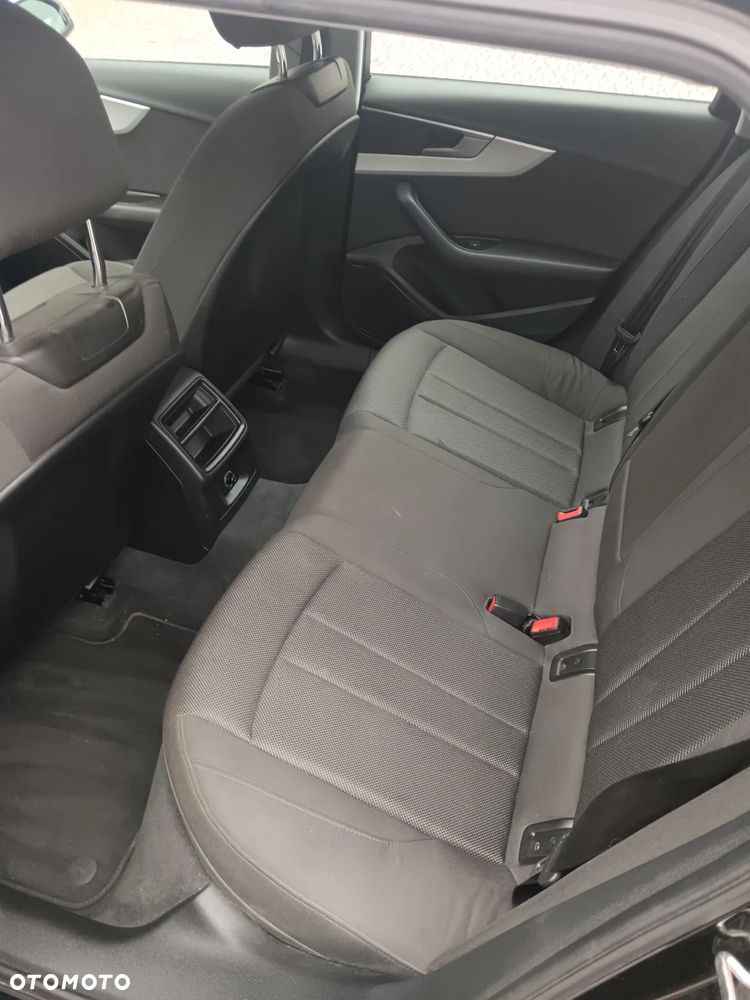 Audi A4 Avant 2.0 TDI ultra - 9