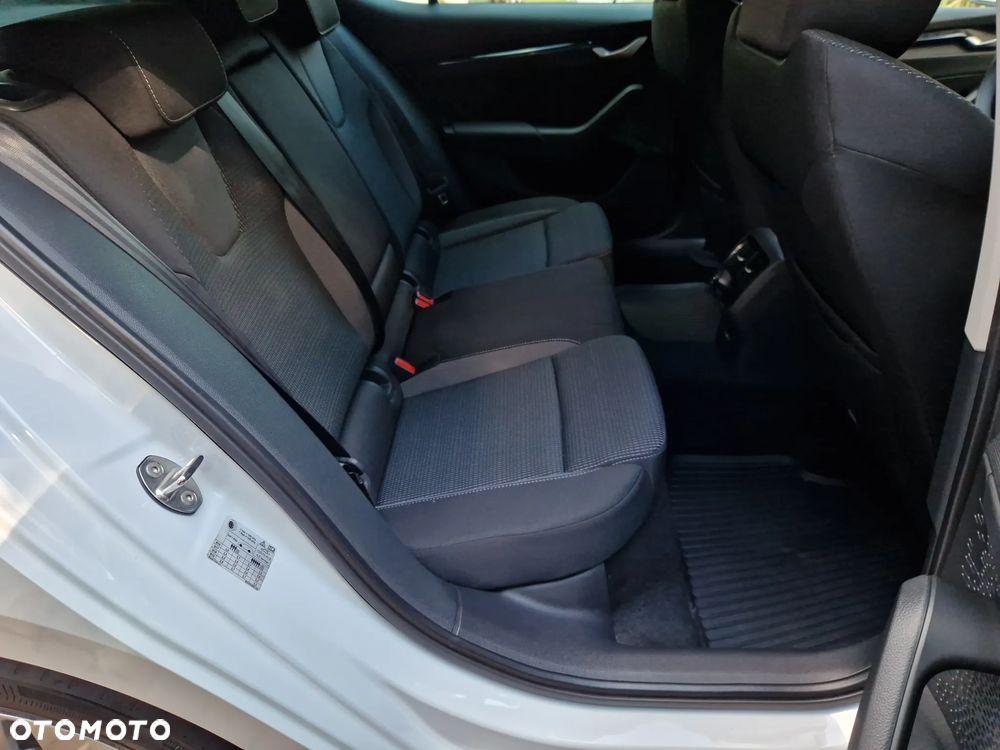 Skoda Octavia 1.5 TSI ACT Style - 8