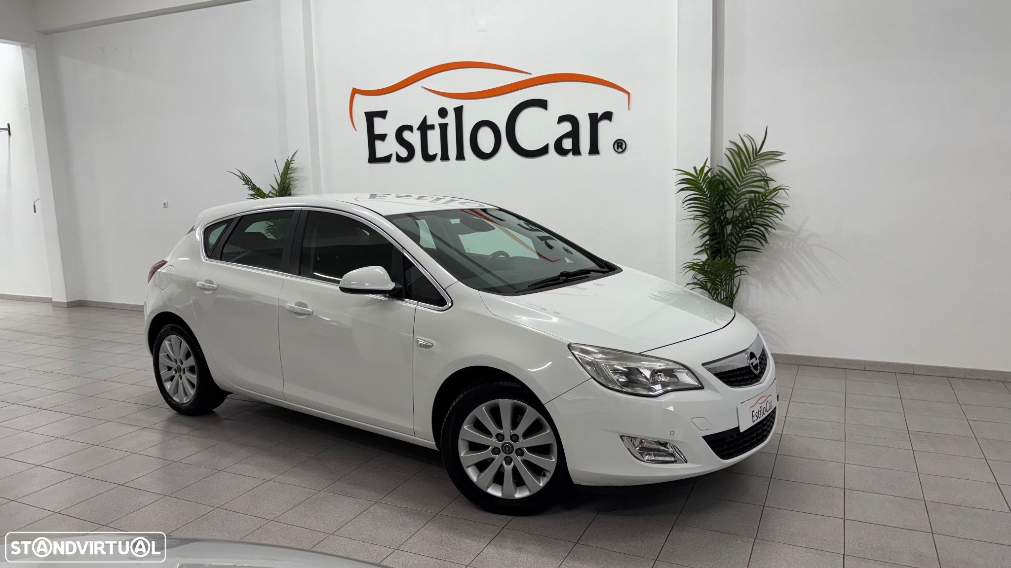 Opel Astra 2.0 CDTi Cosmo Active-Select - 1