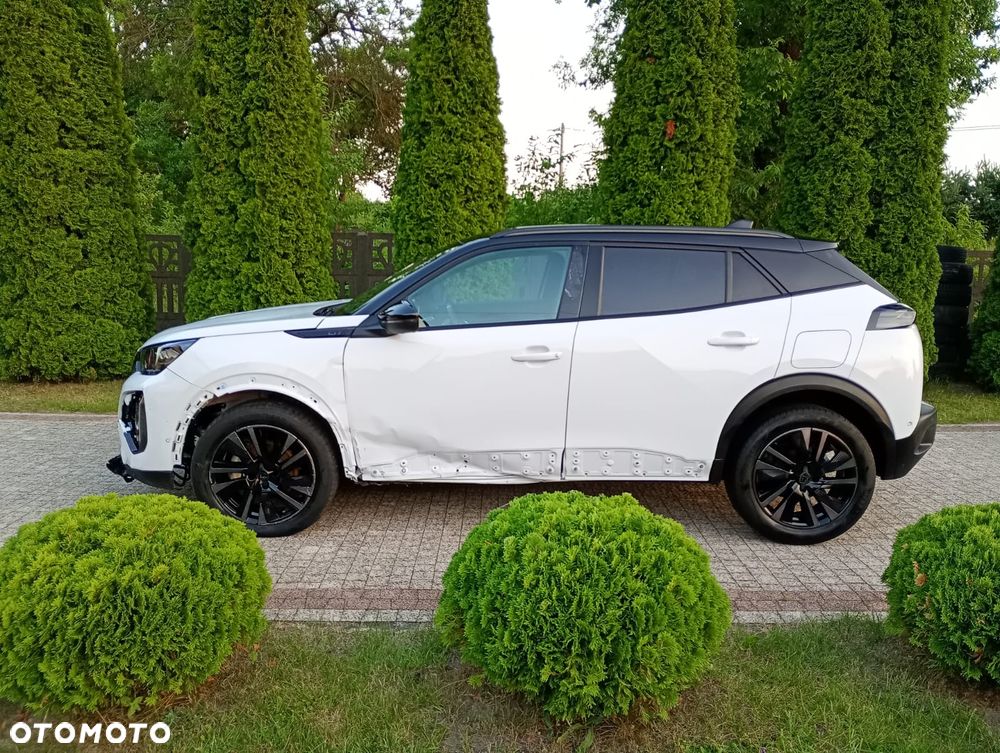 Peugeot 2008 Hybrid 136 e-DSC GT - 7