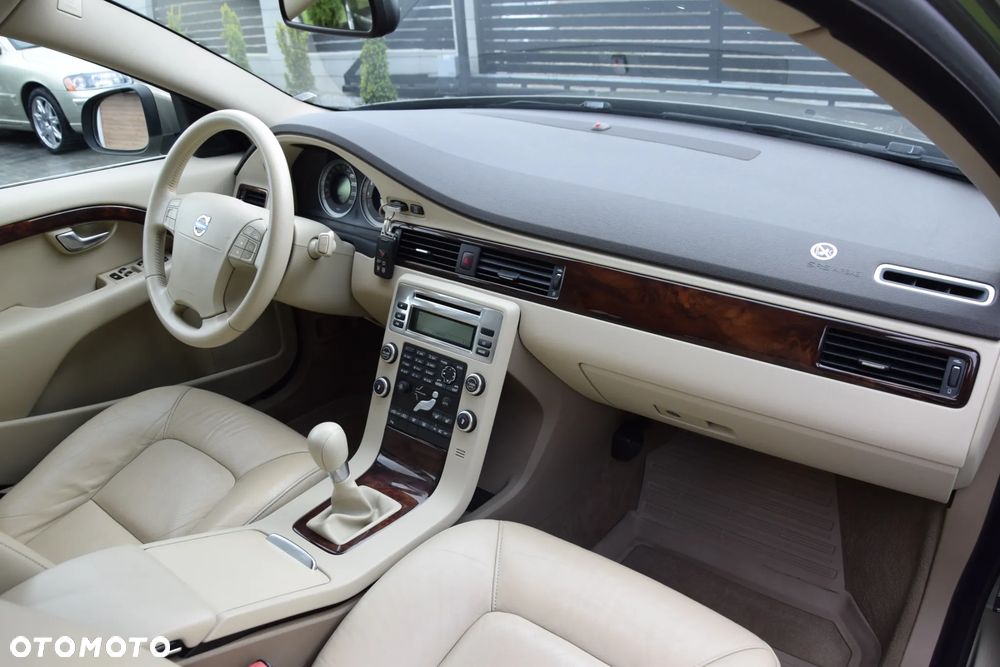 Volvo V70 - 25