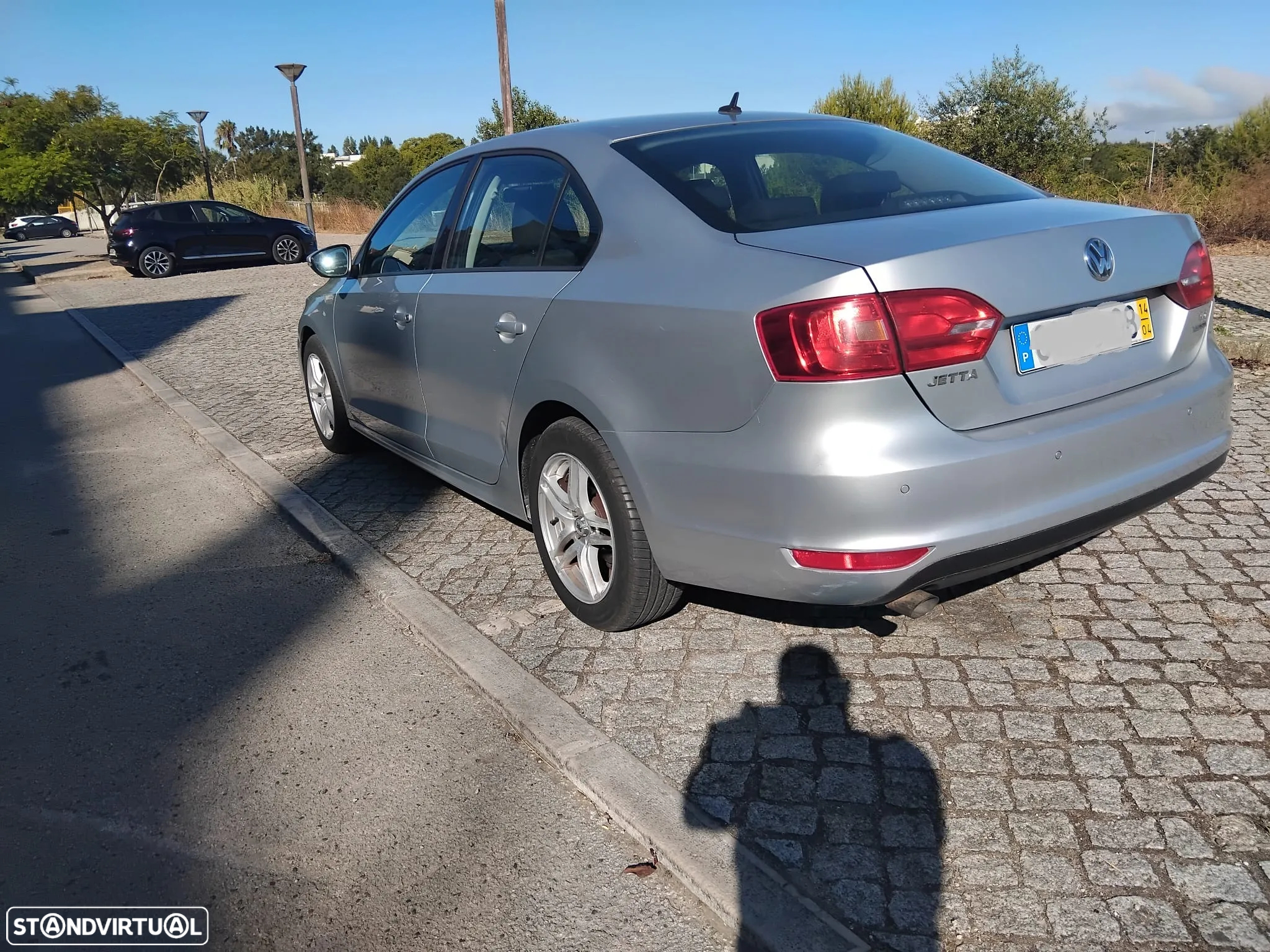 VW Jetta 1.6 TDi Confortline BM - 6